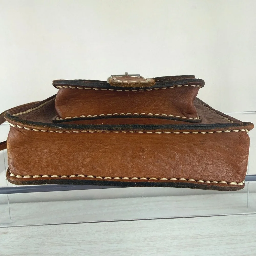 Vintage 70s Handmade Boho Brown Leather Buckle Crossbody Purse Trail Bag Patina